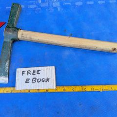 Hammer / Axe by Leborgne