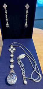 Newbridge Jewellery Set
