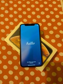 Apple iPhone XS 64GB  - Excellent condition - Complete Box + Accessories + Spigen Case