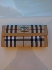 Burberry wallet