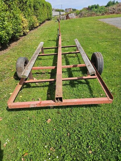 Boat trailer