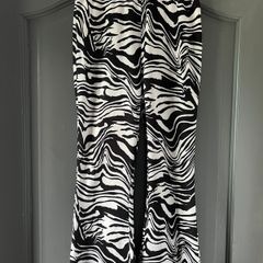 SHEIN PETITE Zebra stripe print flare leg trousers Size 8
