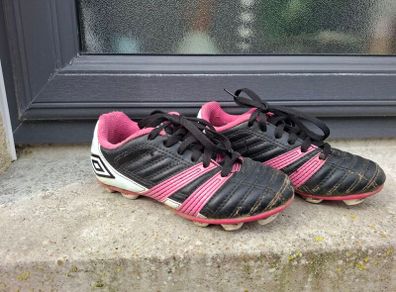 Umbro girl's football boots. Size junior 11