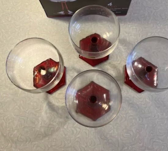 A bundle of Vintage Retro Luminarc Arcoroc Made in France Mid Century Cobalt Stemmed Wine Glasses ( 6 )