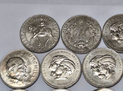 Commemorative coins x 13 Crowns Dianna & Charles Churchill Collection