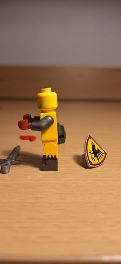 LEGO Collectible Minifigures Series 20 Tournament Knight