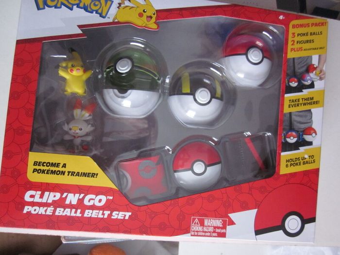 New Pokemon Clip N Go Belt Set