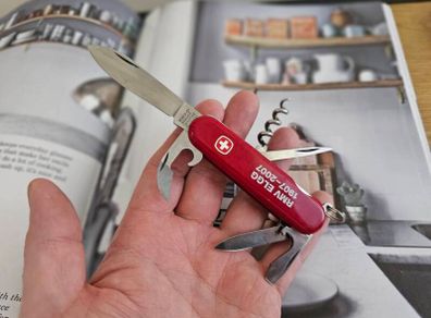 Vintage Wenger Commander Retired 85mm Swiss Army Knife Rare Collectable