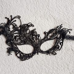 Lace mask