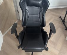 gaming chair with recliner