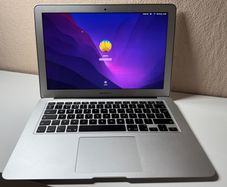 Apple Macbook Air 13" (2015) | 8gb Ram | 256 Gb Ssd |