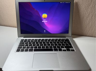 Apple Macbook Air 13" (2015) | 8gb Ram | 256 Gb Ssd |
