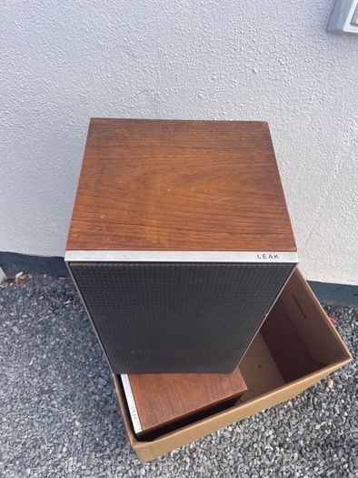 LEAK speakers