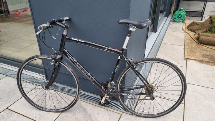 Specialized Sirrus Mens Hybrid Bike
