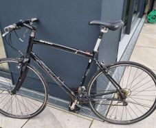 Specialized Sirrus Mens Hybrid Bike