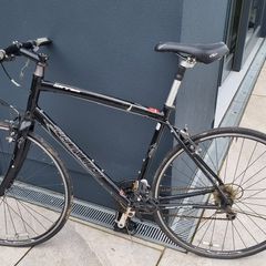 Specialized Sirrus Mens Hybrid Bike