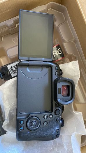 Canon R6m2