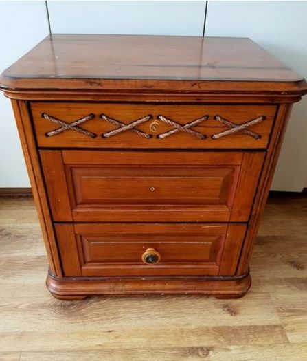 Solid Wood Chest of Drawers / Bedside Locker