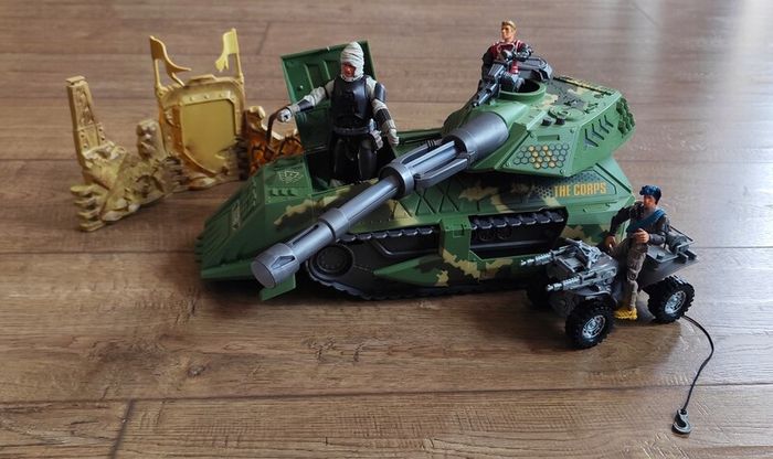 The Corps. Titan Tank with Soldiers. PlaySet