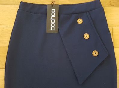 Boohoo pencil skirt (UK 8) New with tags