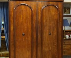 Victorian Mahogany Wardrobe c.1890