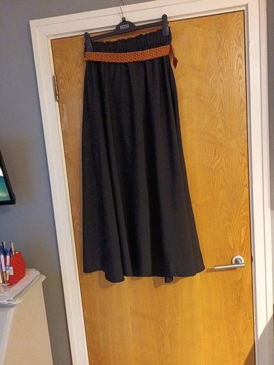 Sheen Long Black  Skirt.  Size  1XL - 12.