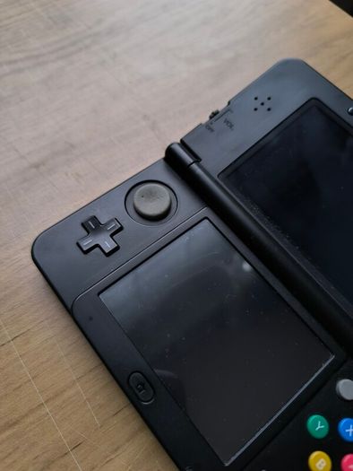 Nintendo New model 3DS with 20 games