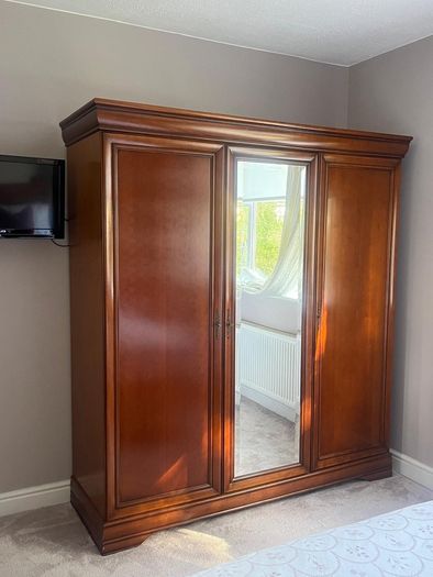 wardrobe