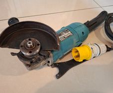 Makita GA5021 125mm Grinder 110v