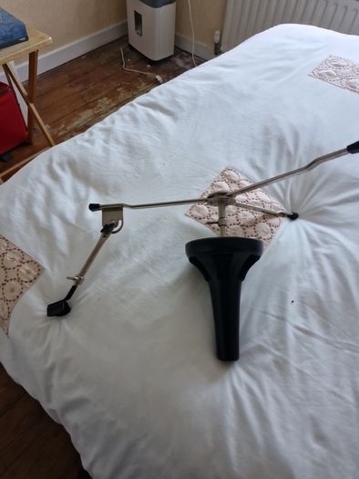 K&M French Horn Stand