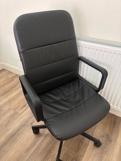 Office table for