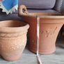 2 terracotta plant pots Image 2