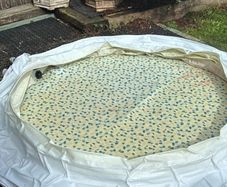 jacuzzi/ hot tub