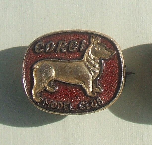 CORGI MODEL CLUB (diecast toy vehicles) - vintage membership badges (1960s & 1970s)