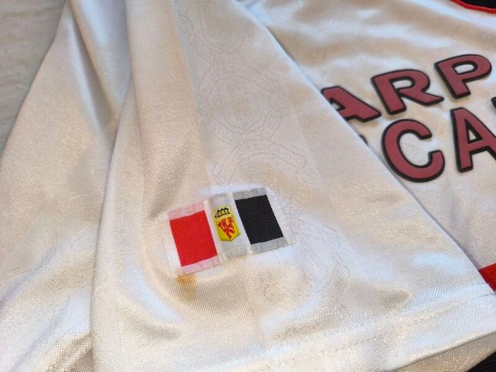1997/99 Manchester United Umbro Away Jersey Size XL Adults