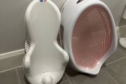 2 Baby bath seats
