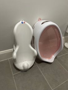 2 Baby bath seats