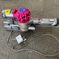 Dyson V7 Handheld Cordless Vacuum Cleaner