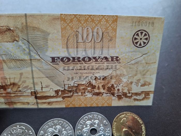 A Lot of one note and 7 coins from Faroe (1955-2001)