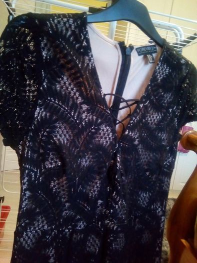 Beautiful Forever 21 dress 16