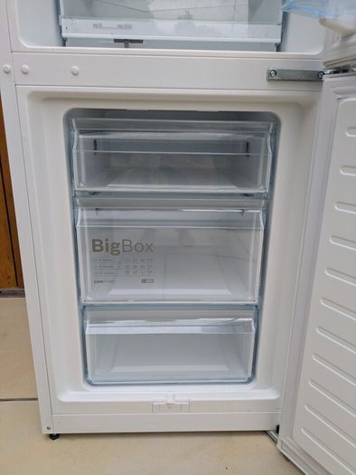Bosch Serie 4 fridge freezer