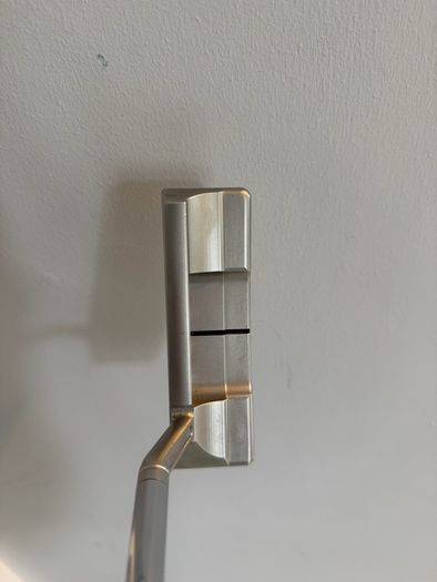 Scotty Cameron - Newport Studio Style 2.5+