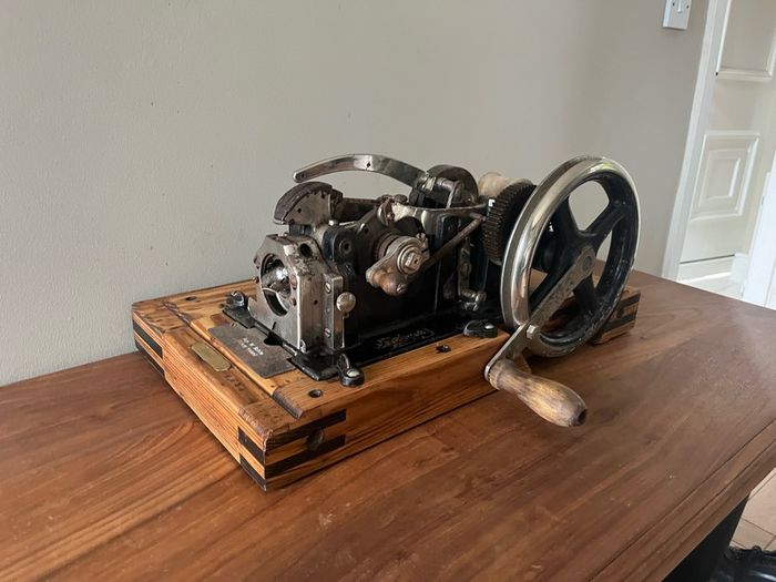 Frobana sewing machine