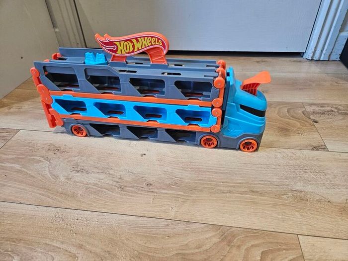 Hot Wheels Set