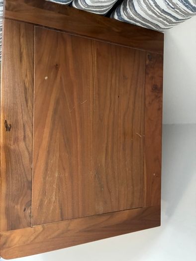 King bed, matching lockers and chest of drawers