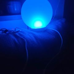 Lamp changes colours
