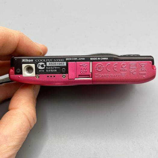 Nikon Coolpix S3300 16.0MP Compact Digital Camera Pink Tested Full Kit