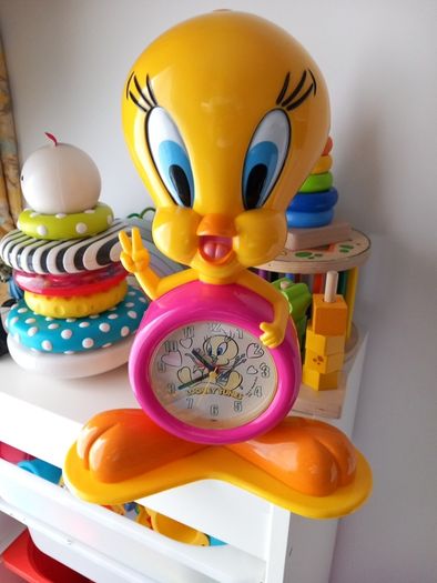 Rare Pink Tweety Alarm Clock, Tweety Table Clock, Tweety Clock, Table Clock, Clock, Tweety, Alarm Clock 1980's warmer bros looney tunes vintage