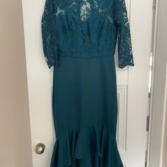 Chi chi London dress