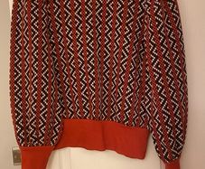 Gallery Jumper